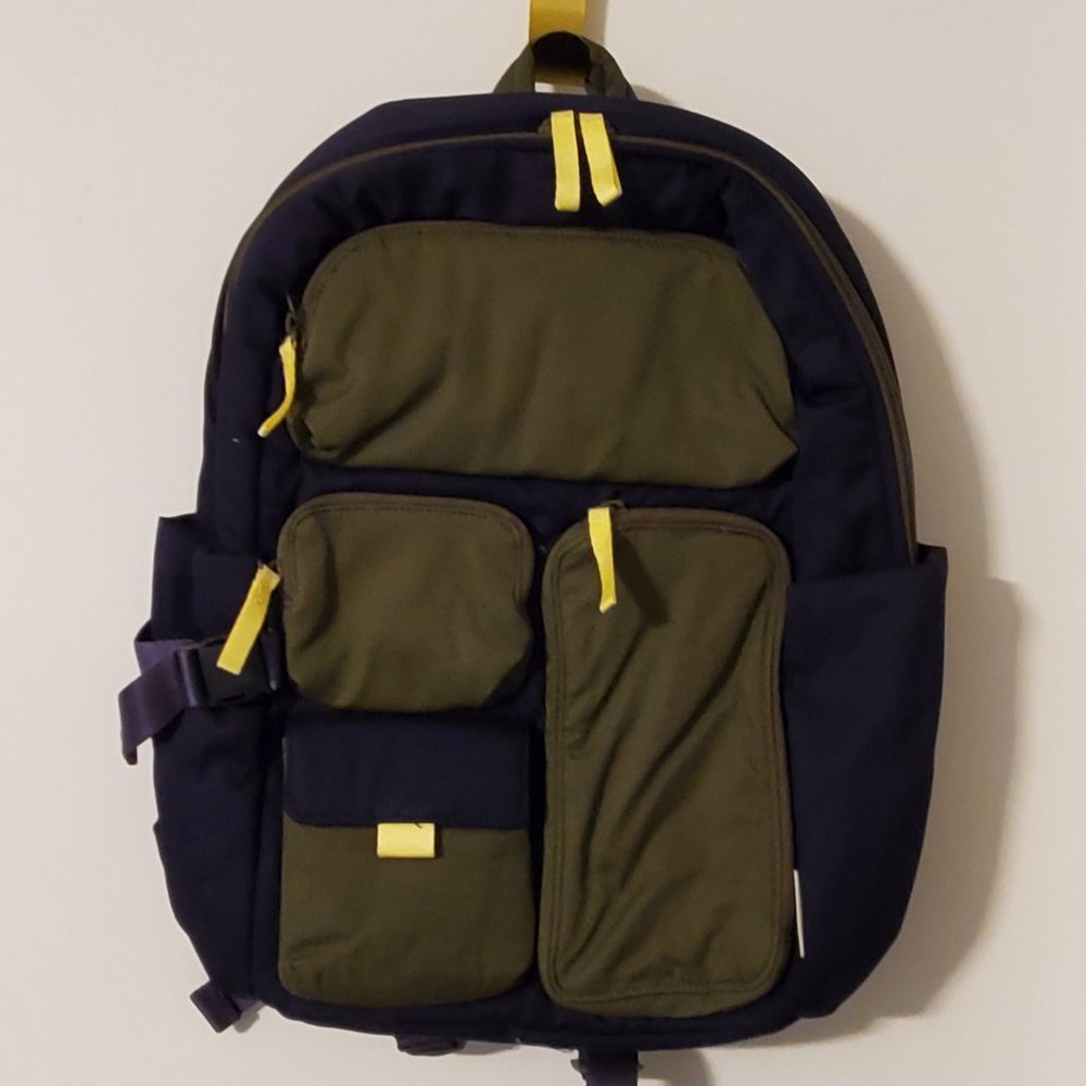 Vera Bradley Navy Daisy Colorblock Utility Large Backpack